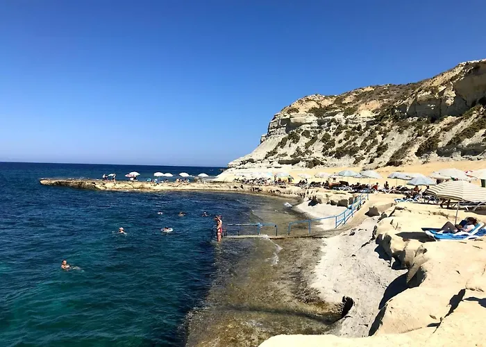Beach Front High End Apartment, Direct Sea Views.