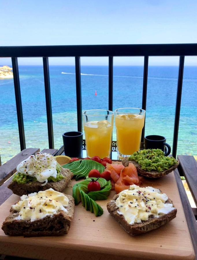 Front High End Apartment, Direct Sea Views. Apartament Marsalforn