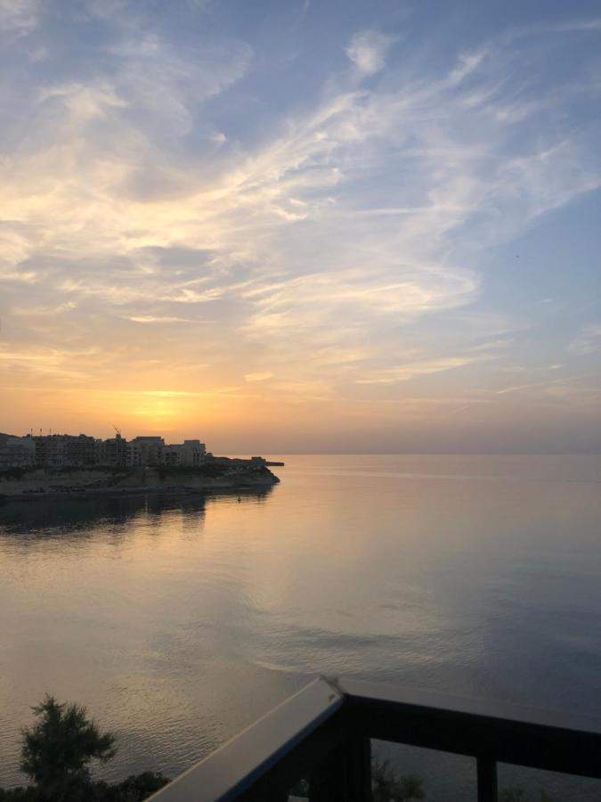 Front High End Apartment, Direct Sea Views. * Marsalforn